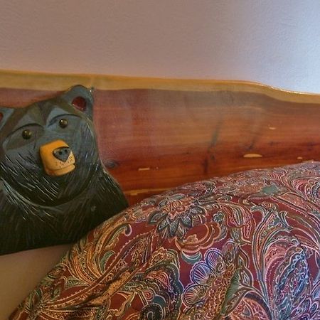 Black Bear Lodge Motel Slade Eksteriør bilde